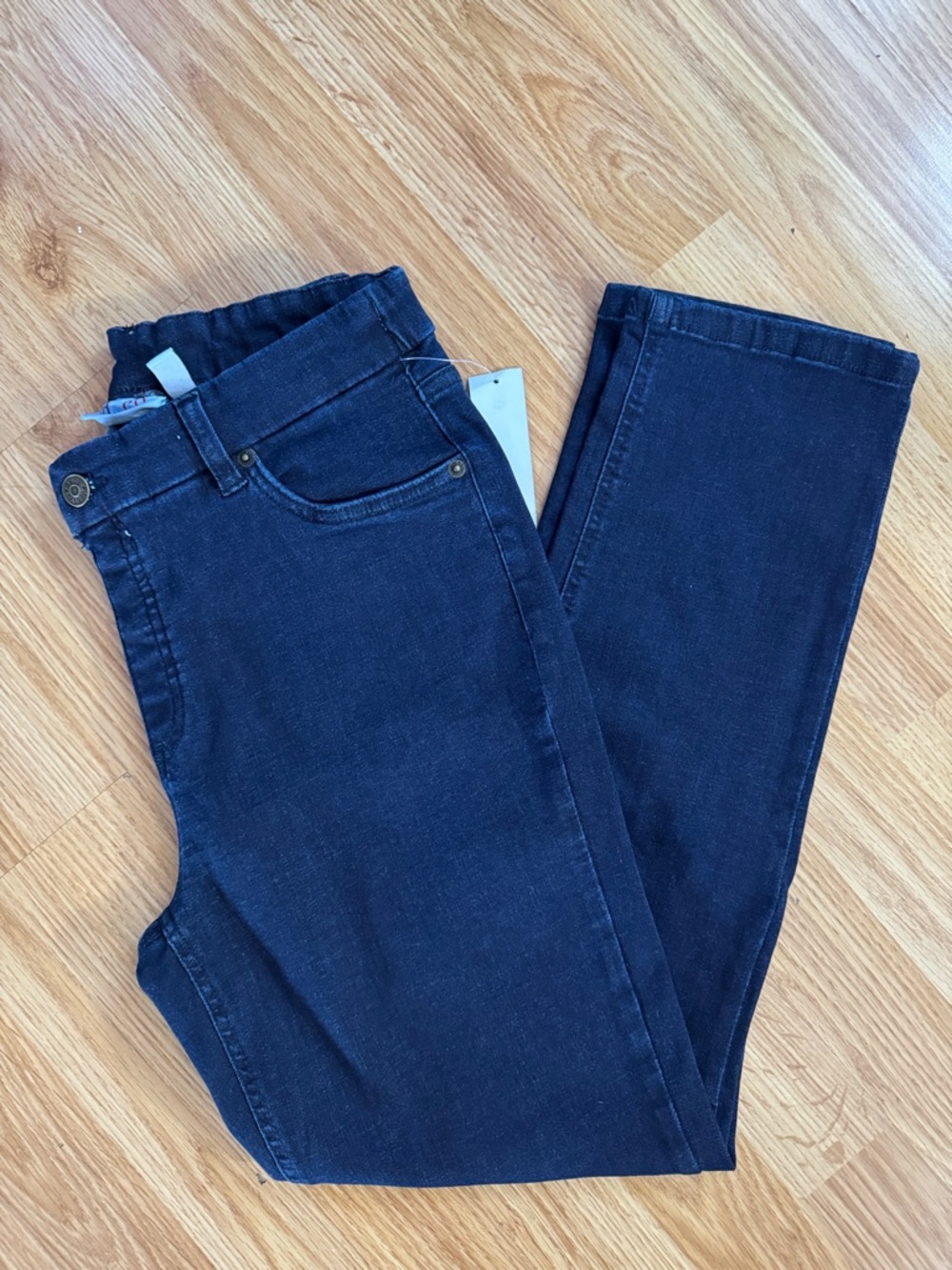 26” Dark Wash Slim Jeans 🔅 size 8P